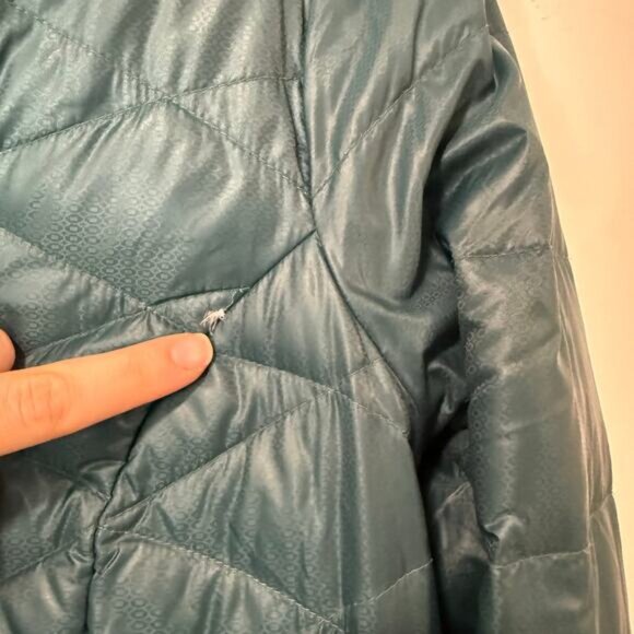 Athleta Women's Down With It Jacket Coat Hooded Puffer Quilted Teal Medium - Picture 9 of 9